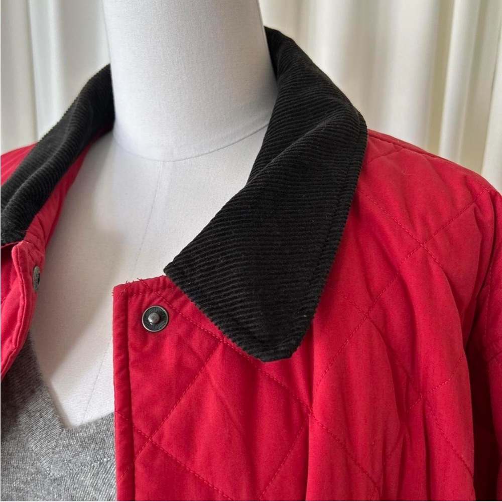 Vintage 1990s LL Bean Red Quilted Barn Jacket Corduroy Trim. - Picture 7 of 8